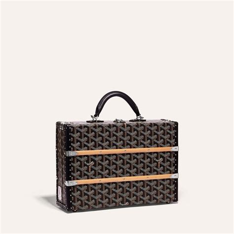 maison goyard trunk bags